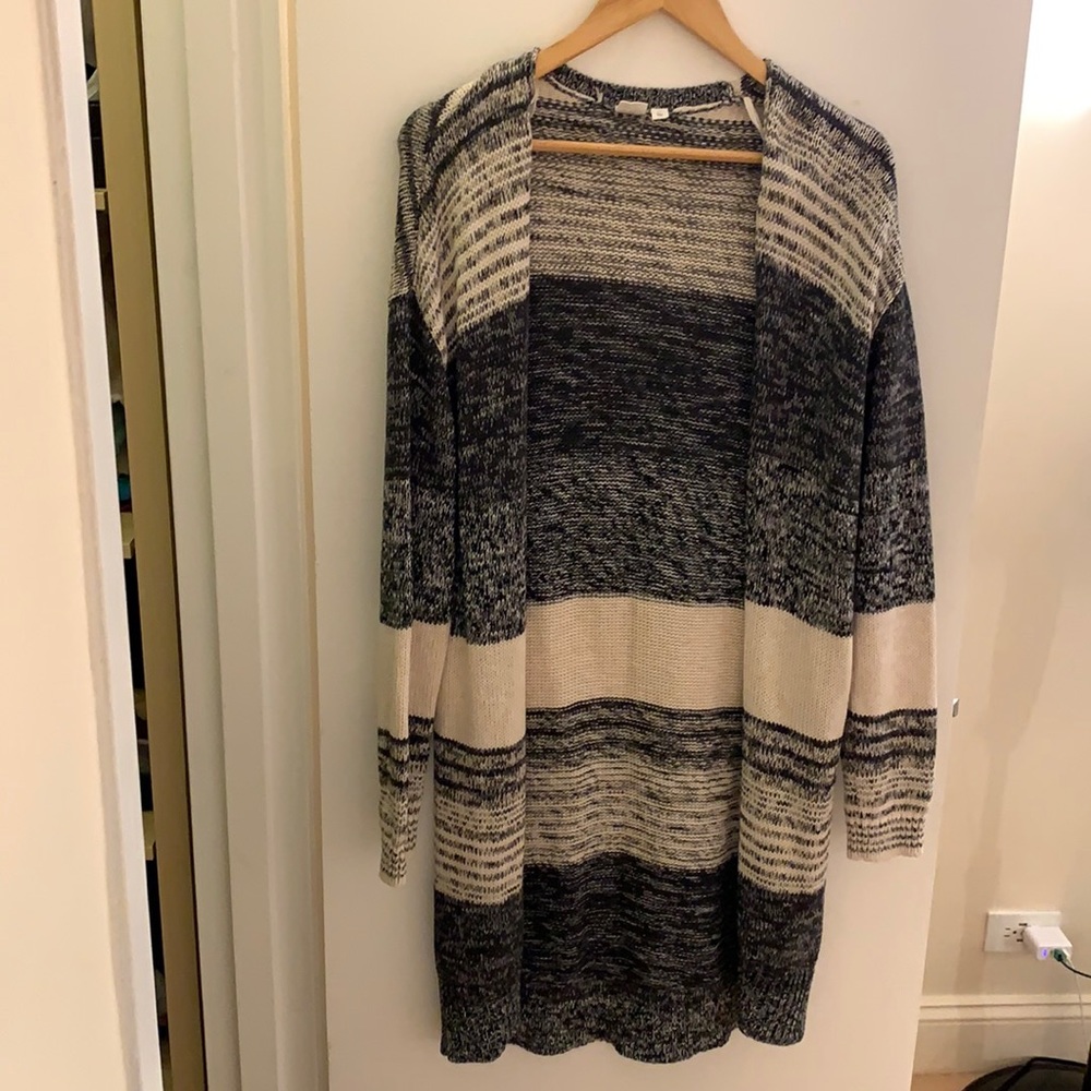 Gap long sleeve cardigan